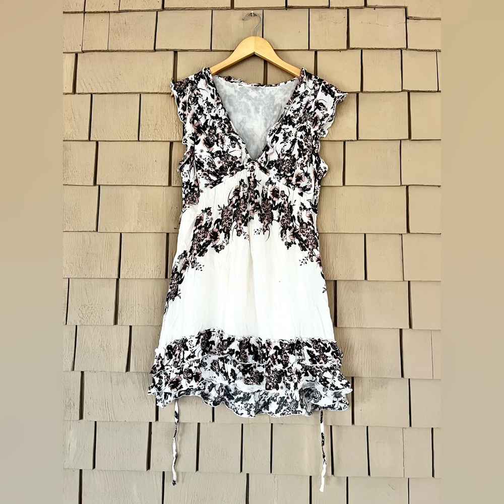 Free People Pink Floral V Neck Sleeveless Dress, size small